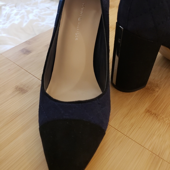 Tommy Hilfiger Blue Pump - Picture 3 of 5